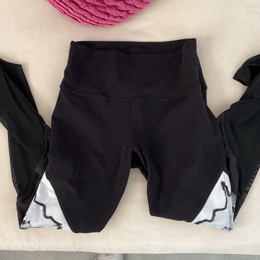 Alo Legging - Picture 3 of 4